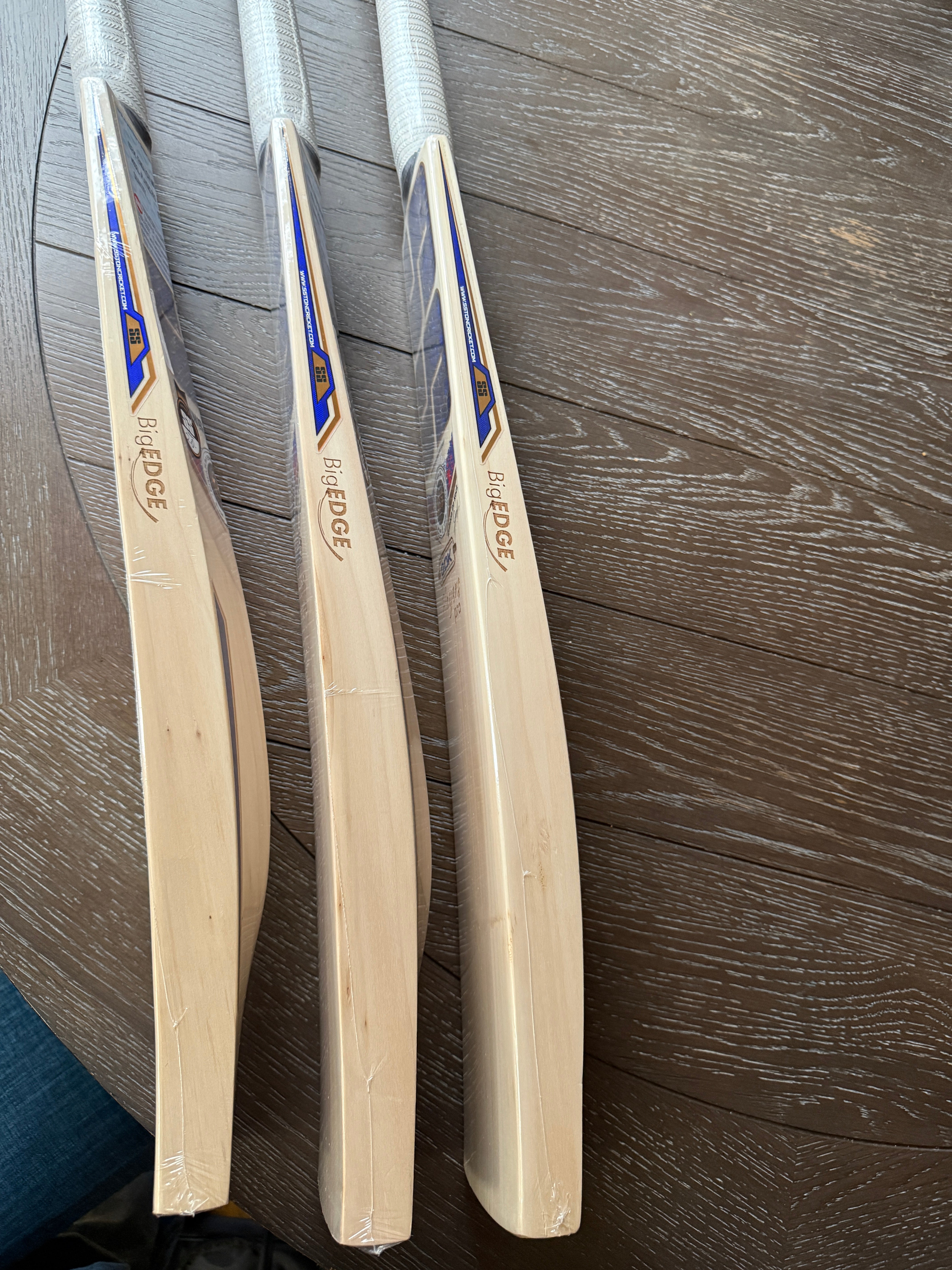 SS Players Pro English Willow Cricket Bat 1 QDQ