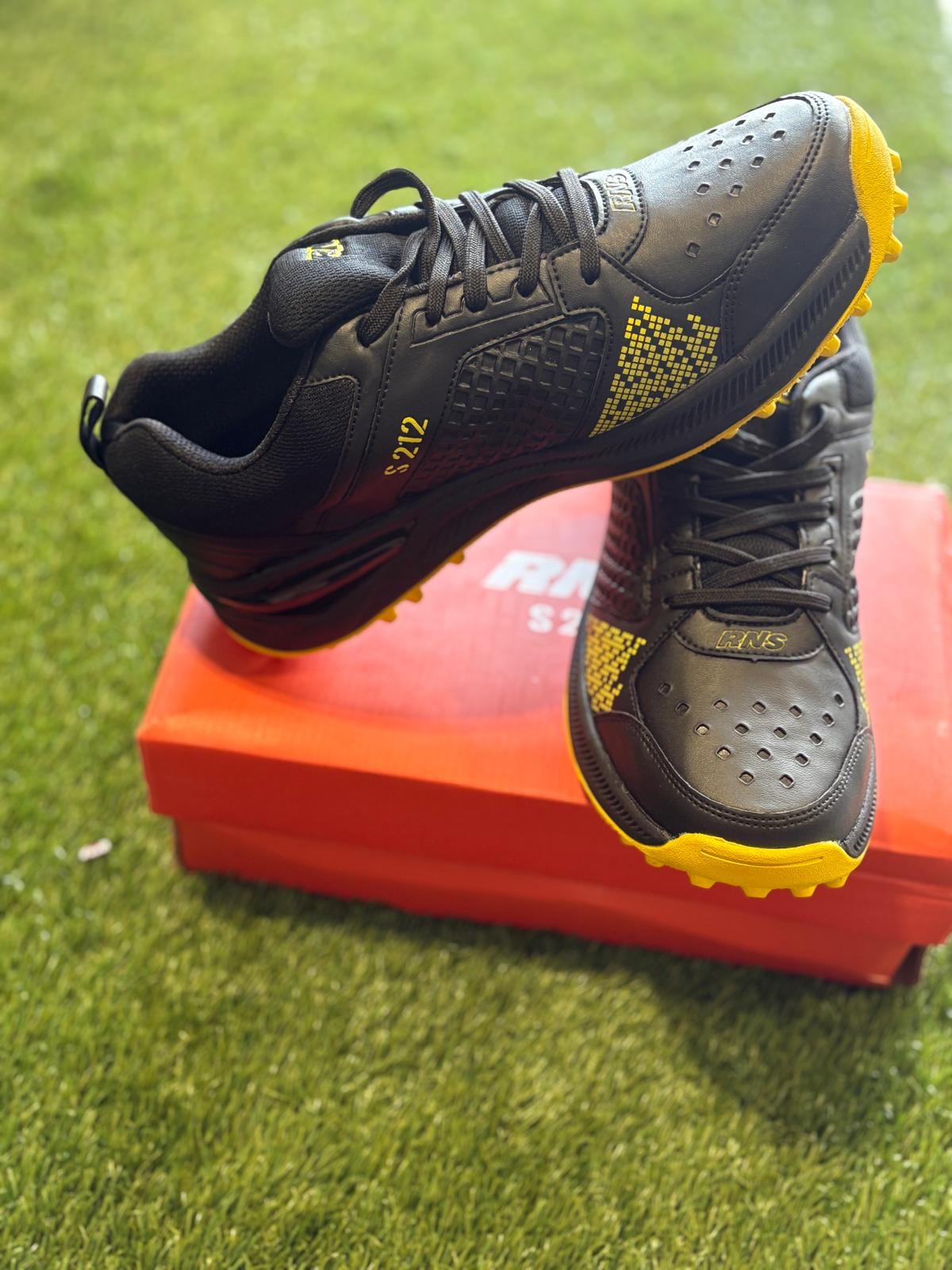 RNS Rubber Studs Cricket Shoes Black S212