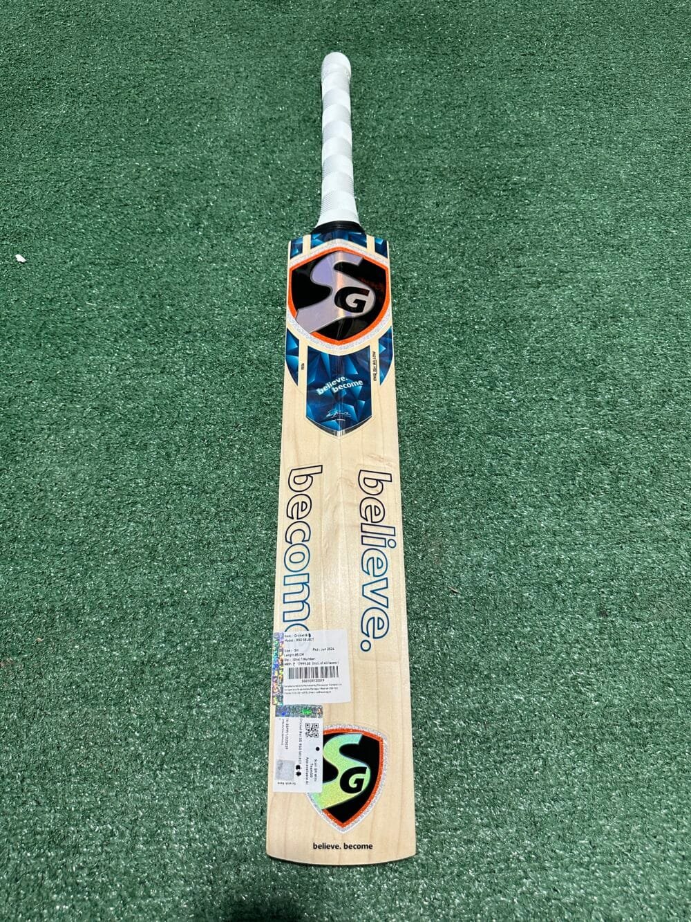 SG RSD® Select (2024) English Willow Cricket Bat - Image 3